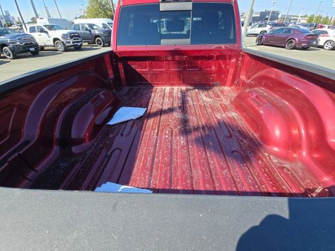 Used 2018 RAM 2500 Laramie w/ Off Road Package image 16