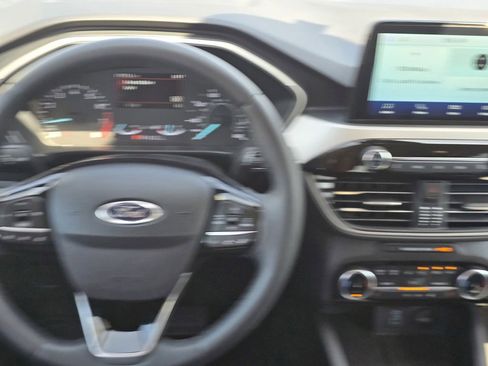 Used 2022 Ford Escape SEL image 15