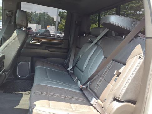 Used 2024 Chevrolet Silverado 2500 High Country w/ High Country Premium Package AWD/4WD image 29