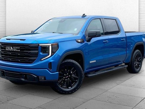Used 2023 GMC Sierra 1500 Elevation AWD/4WD image 13