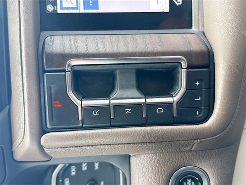 Used 2021 GMC Yukon Denali image 22