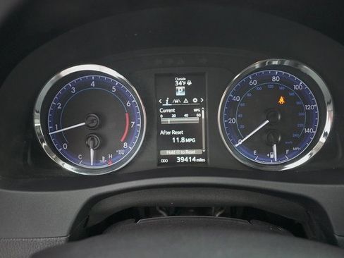 Used 2019 Toyota Corolla SE image 25