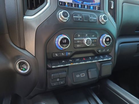 Used 2022 GMC Sierra 1500 Denali w/ Denali Reserve Package image 29