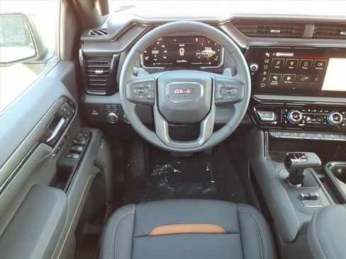 New 2026 GMC Sierra 1500 AT4 w/ AT4 Premium Package AWD/4WD image 17