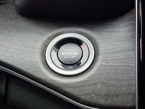 New 2025 Jeep Grand Cherokee L Limited w/ Black Appearance Package image 19