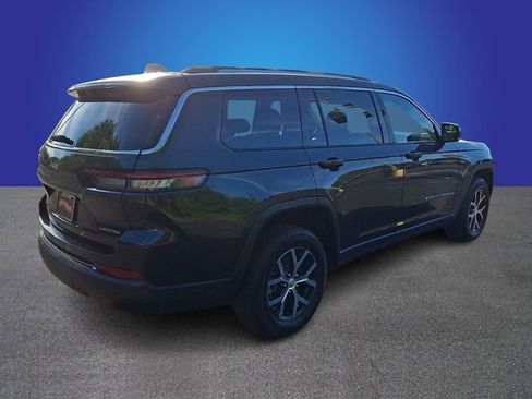 Used 2023 Jeep Grand Cherokee L Limited w/ Luxury Tech Group II image 4