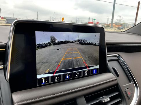 Used 2022 GMC Yukon SLT w/ SLT Premium Package image 52