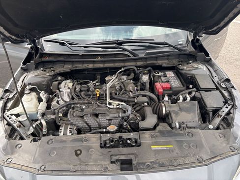 Used 2025 Nissan Altima 2.5 SV FWD image 32