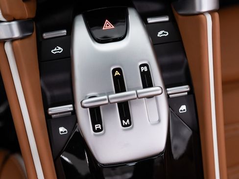 Used 2025 Ferrari Roma Spider RWD image 35