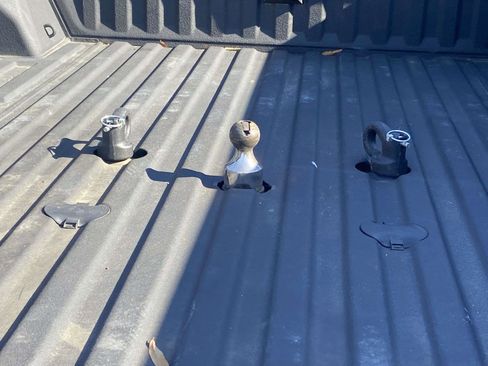 Used 2022 Chevrolet Silverado 3500 LT w/ Convenience Package image 36