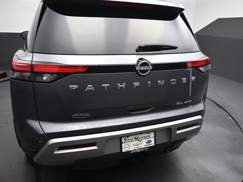 Used 2022 Nissan Pathfinder SL w/ SL Premium Package AWD/4WD image 12