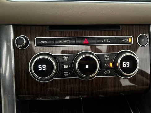 Used 2015 Land Rover Range Rover Sport HSE image 18