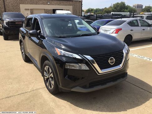Used 2021 Nissan Rogue SV image 6