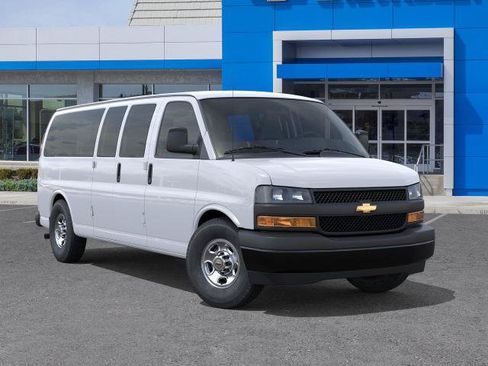 New 2026 Chevrolet Express 3500 LS RWD image 7