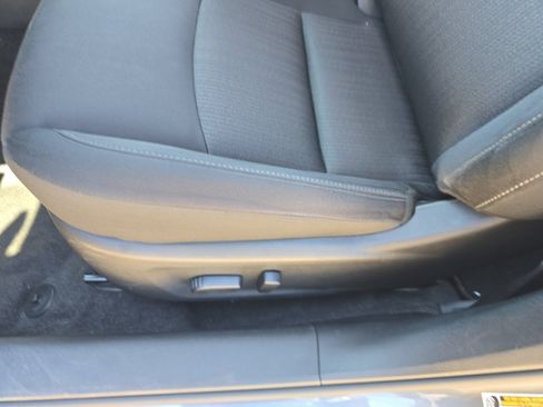 Used 2025 Nissan Altima 2.5 SV FWD image 18