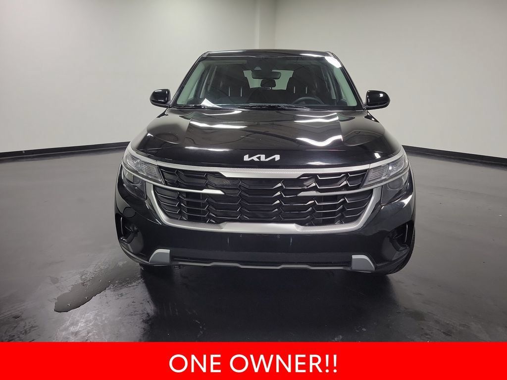 Used 2025 Kia Seltos LX AWD/4WD image 3