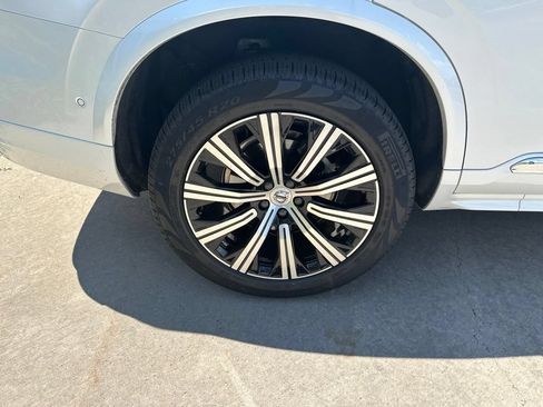Used 2023 Volvo XC90 B6 Plus w/ Protection Package AWD/4WD image 12