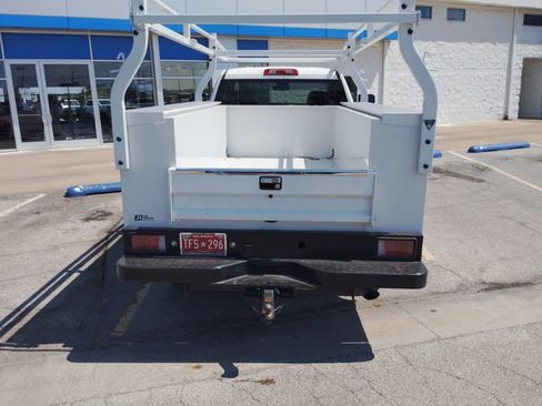 Used 2025 Chevrolet Silverado 2500 W/T RWD image 10