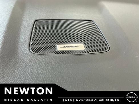 Used 2019 Nissan Pathfinder Platinum FWD image 9