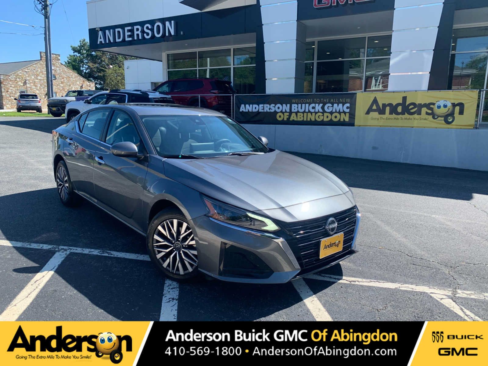Used 2023 Nissan Altima 2.5 SV w/ SV Premium Package AWD/4WD image 1