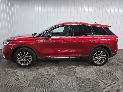 Used 2022 Lincoln Corsair AWD w/ Equipment Group 101A image 5
