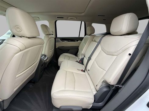 Used 2020 Cadillac XT6 Premium Luxury image 20