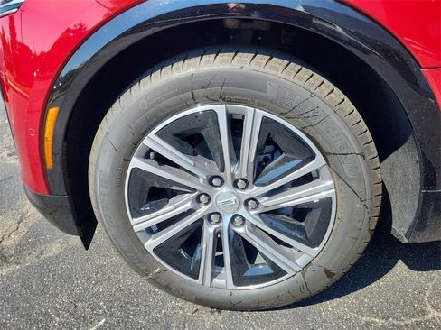 New 2025 Cadillac Lyriq Luxury image 6