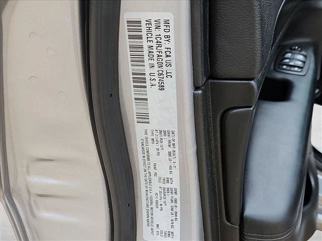 Used 2021 Jeep Grand Cherokee Laredo X AWD/4WD image 25