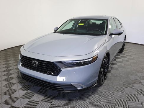 Used 2024 Honda Accord Touring image 1
