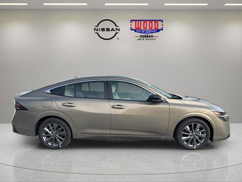 New 2026 Nissan Sentra SL FWD image 2