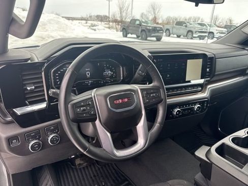 Used 2024 GMC Sierra 1500 Elevation image 13