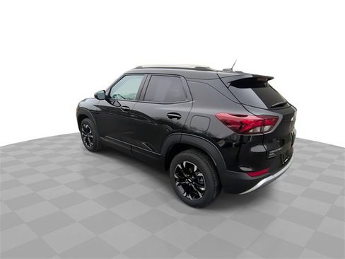 Used 2023 Chevrolet TrailBlazer LT w/ Convenience Package image 6