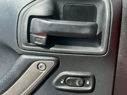 Used 2014 Jeep Wrangler Sport w/ Quick Order Package 24S image 31