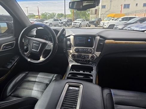 Used 2017 GMC Yukon XL Denali w/ Open Road Package AWD/4WD image 5