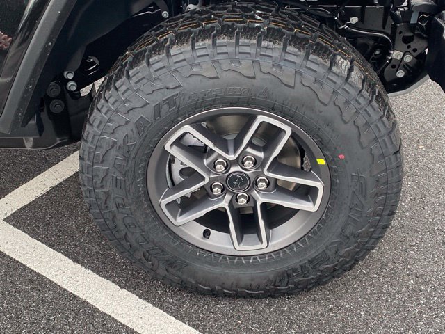 New 2026 Jeep Gladiator Mojave w/ Safety Group AWD/4WD image 11