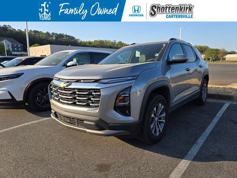 Used 2025 Chevrolet Equinox LT w/ Convenience Package II image 1