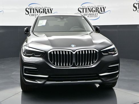 Used 2022 BMW X5 sDrive40i w/ Premium Package image 2