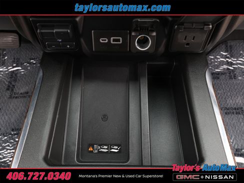 Used 2020 GMC Sierra 3500 Denali w/ Denali Ultimate Package image 29