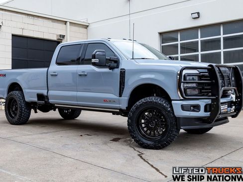 Used 2025 Ford F350 Platinum AWD/4WD image 1