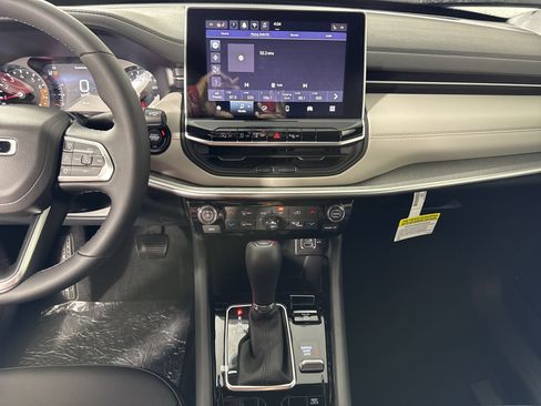 New 2026 Jeep Compass Limited image 42