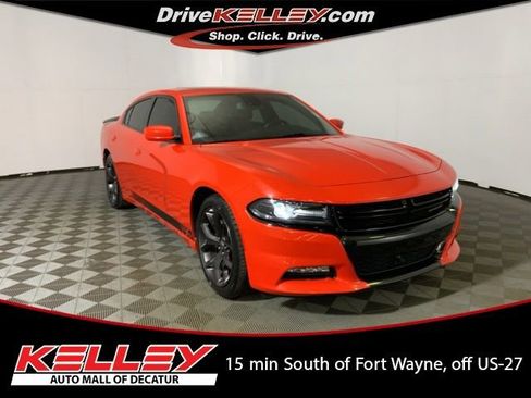 Used 2017 Dodge Charger R/T w/ Premium Group RWD image 1