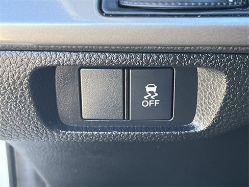 Certified 2025 Acura Integra Base image 25