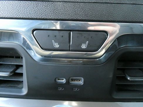 Certified 2023 GMC Sierra 1500 SLT w/ SLT Premium Plus Package image 19