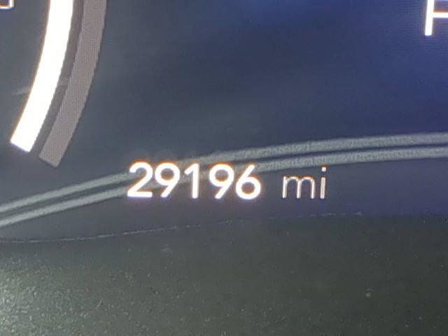 Certified 2025 Chrysler Pacifica Select FWD image 32