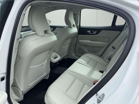Used 2024 Volvo S60 B5 Core FWD image 14