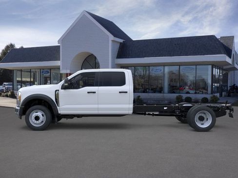New 2025 Ford F450 XL w/ XL Chrome Package image 3