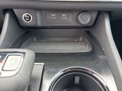 Used 2023 Nissan Rogue SV FWD image 18