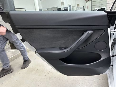 Used 2023 Tesla Model 3 Long Range image 12