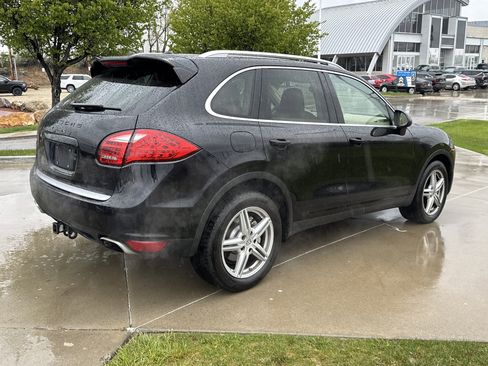 Used 2011 Porsche Cayenne S AWD/4WD image 5