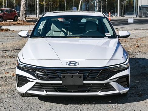 New 2026 Hyundai Elantra Limited FWD image 2
